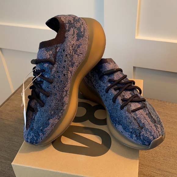 YEEZY BOOST 380 size US 7 Men’s - Picture 7 of 8